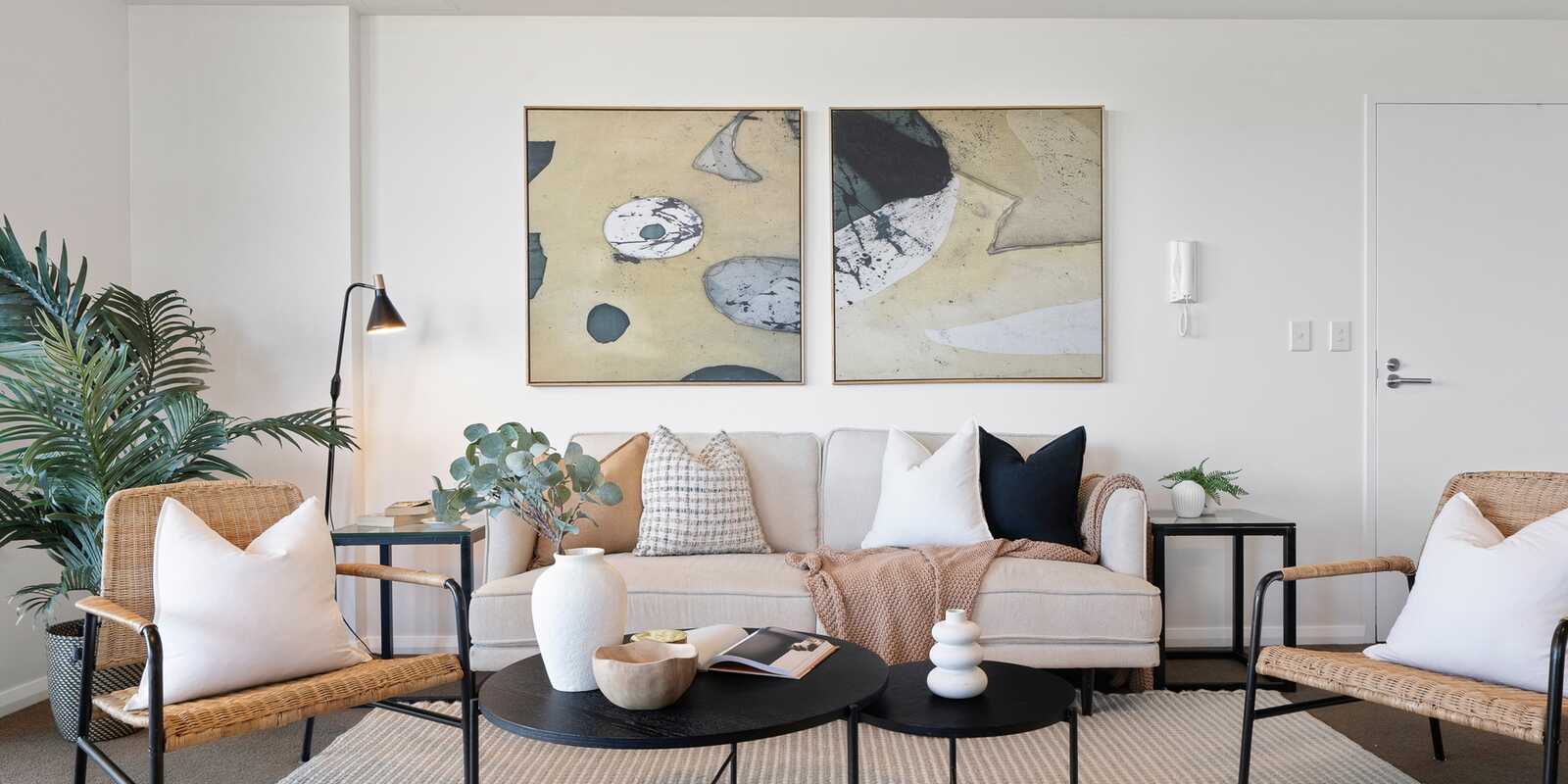 527/2E Charles Street Canterbury