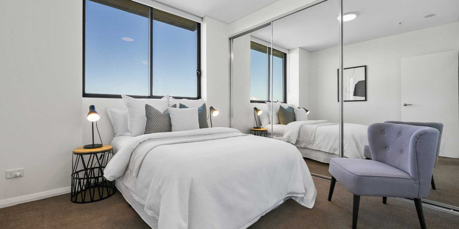 527/2E Charles Street Canterbury