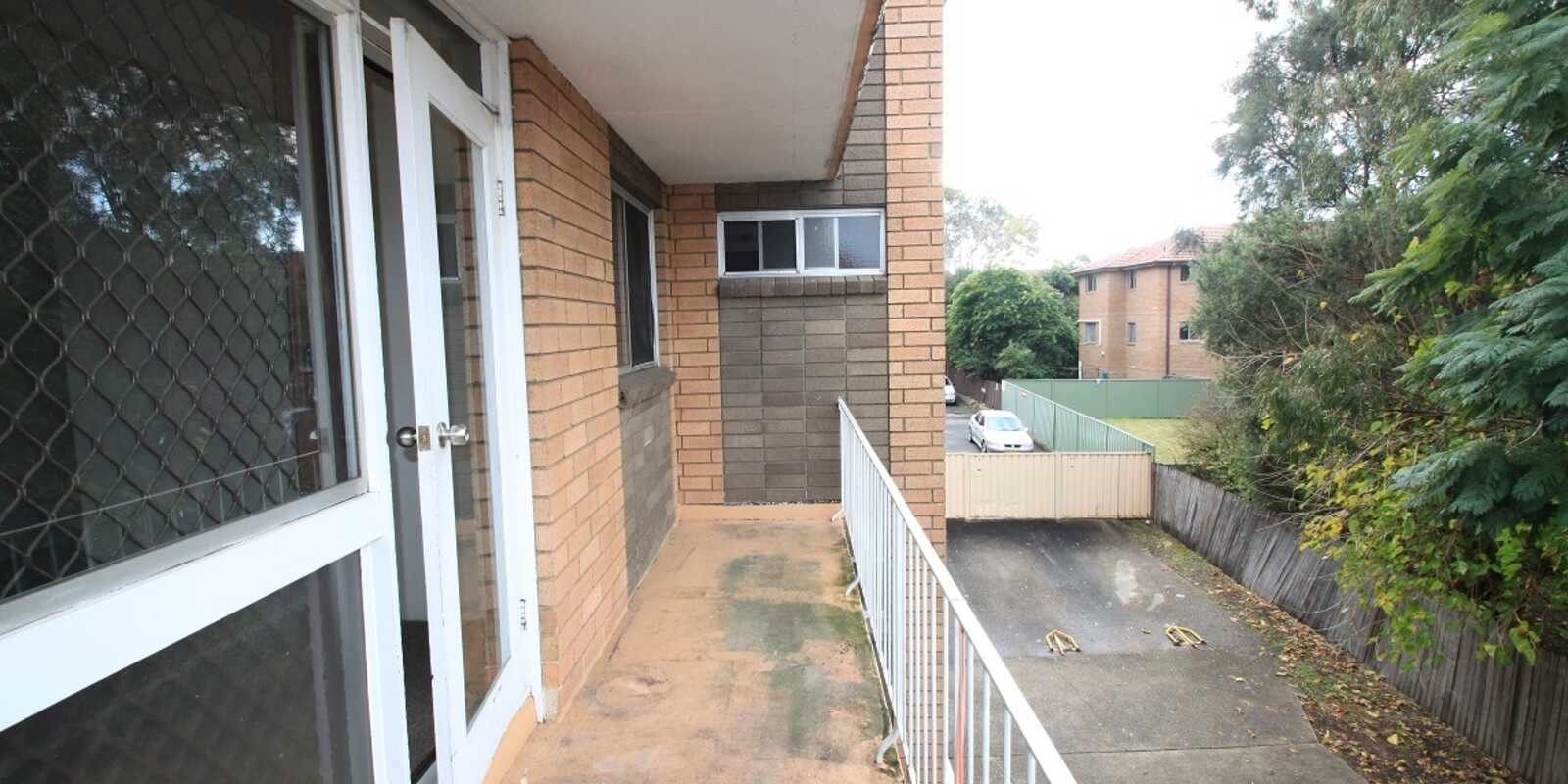 10/11-13 Tavistock Road Homebush West