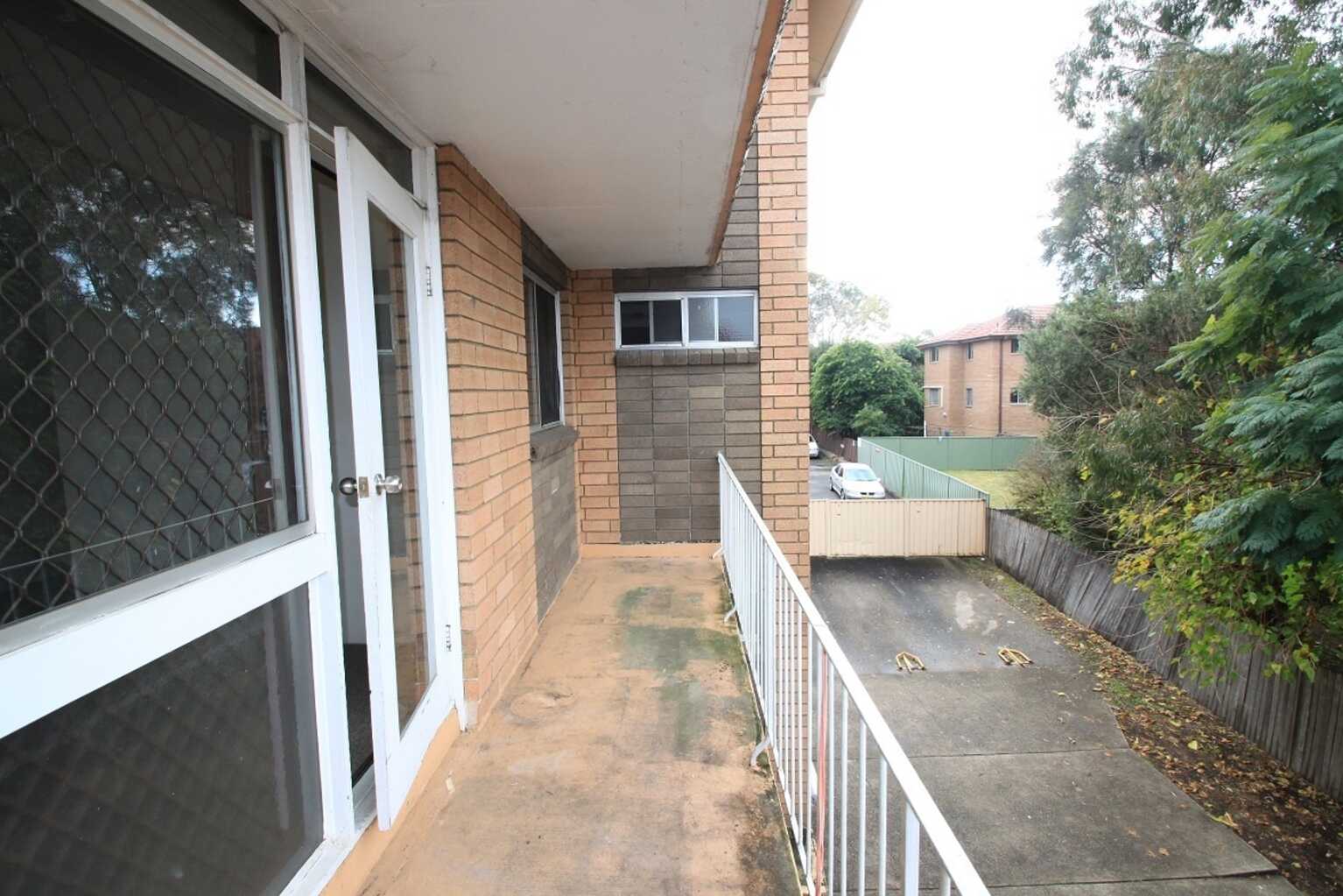 10/11-13 Tavistock Road Homebush West