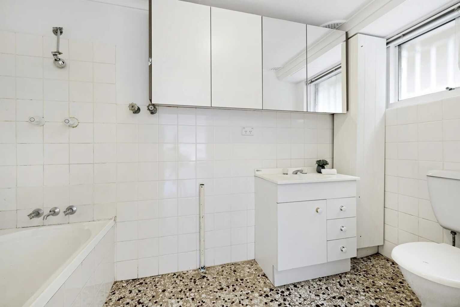 1/32 Tennent Parade Hurlstone Park