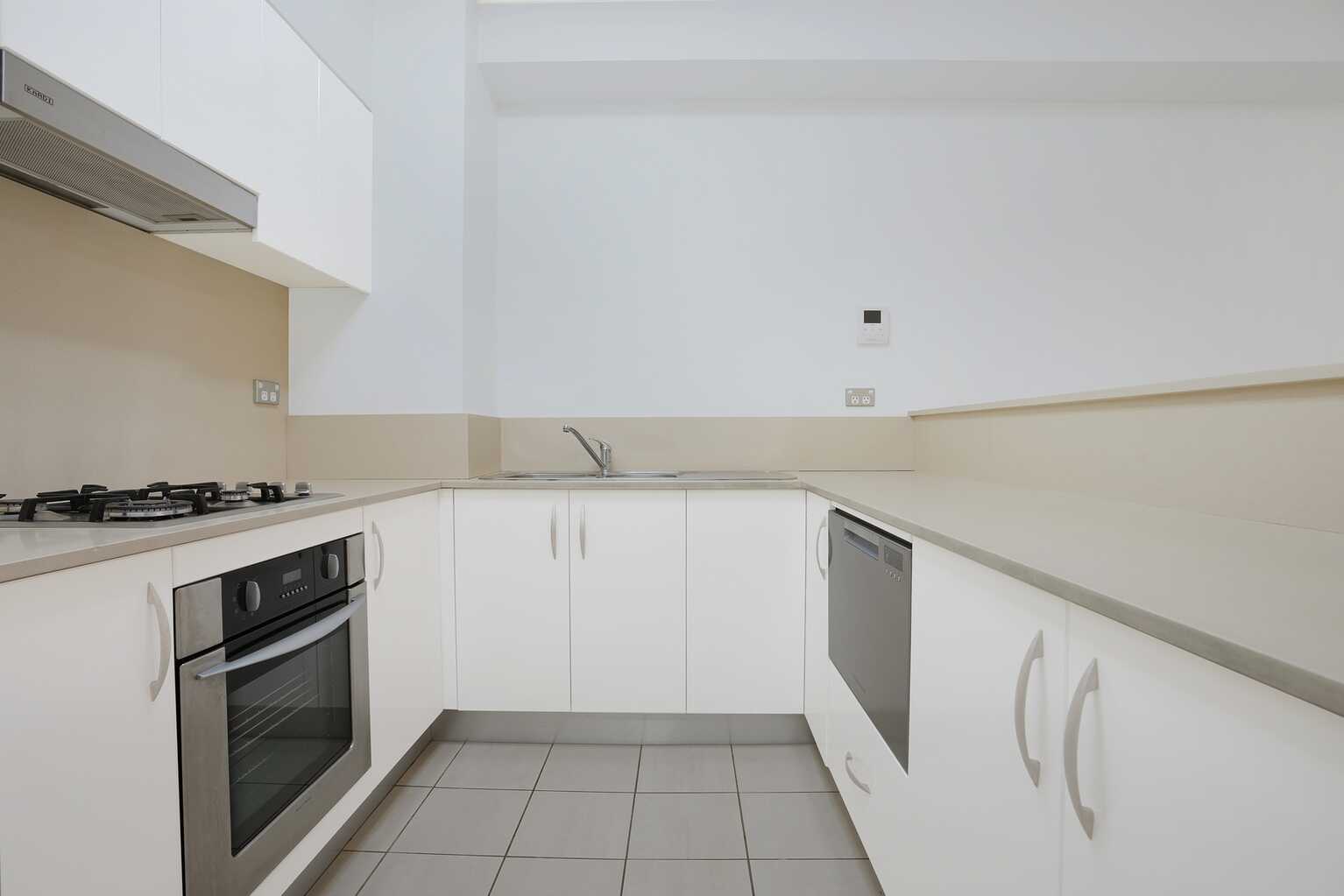 30/20 Close Street Canterbury