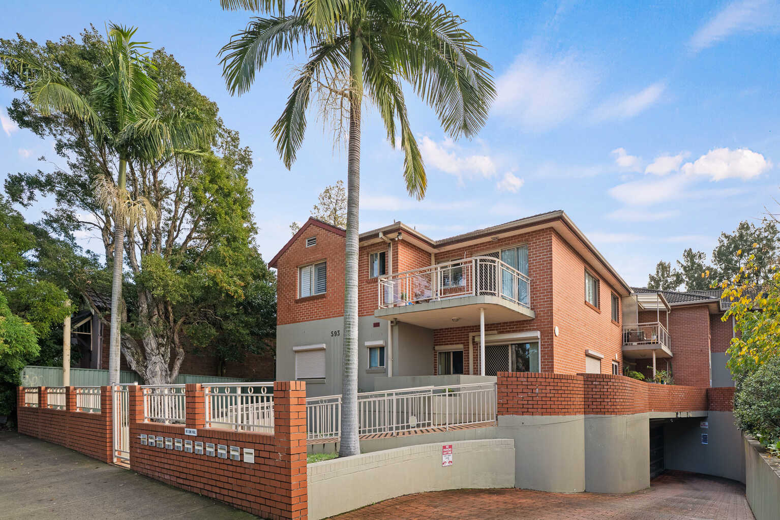 10/593 New Canterbury Road Dulwich Hill
