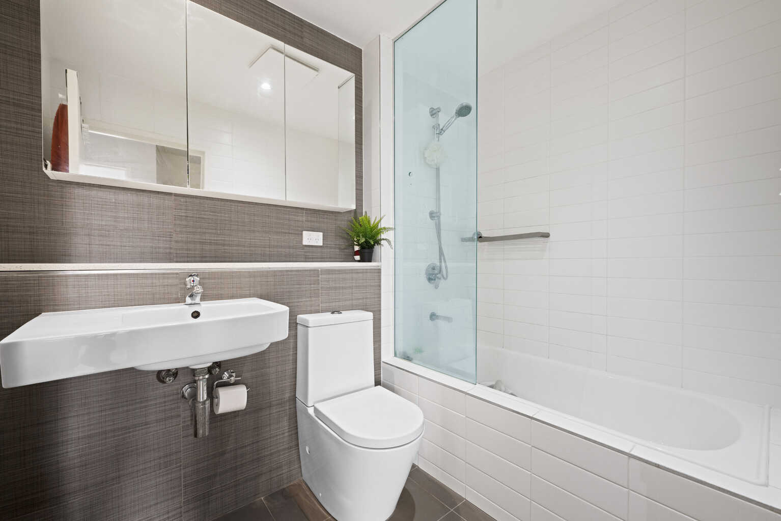 414/4 Mackinder Street Campsie