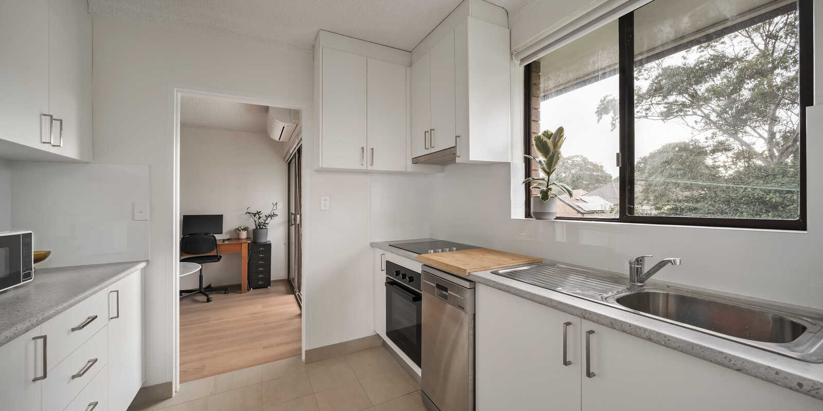 11/94 Windsor Road Dulwich Hill
