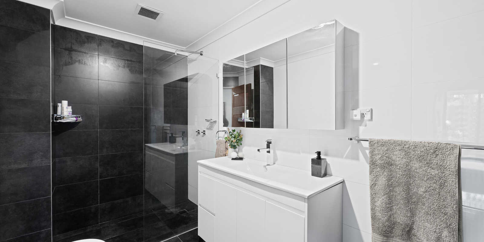 58/10-12 Broughton Street Canterbury