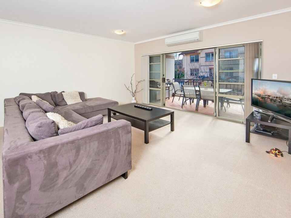 16/8 Williams Parade Dulwich Hill