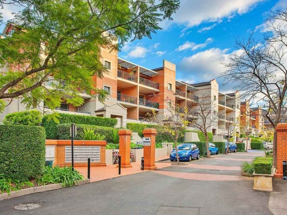 16/8 Williams Parade Dulwich Hill