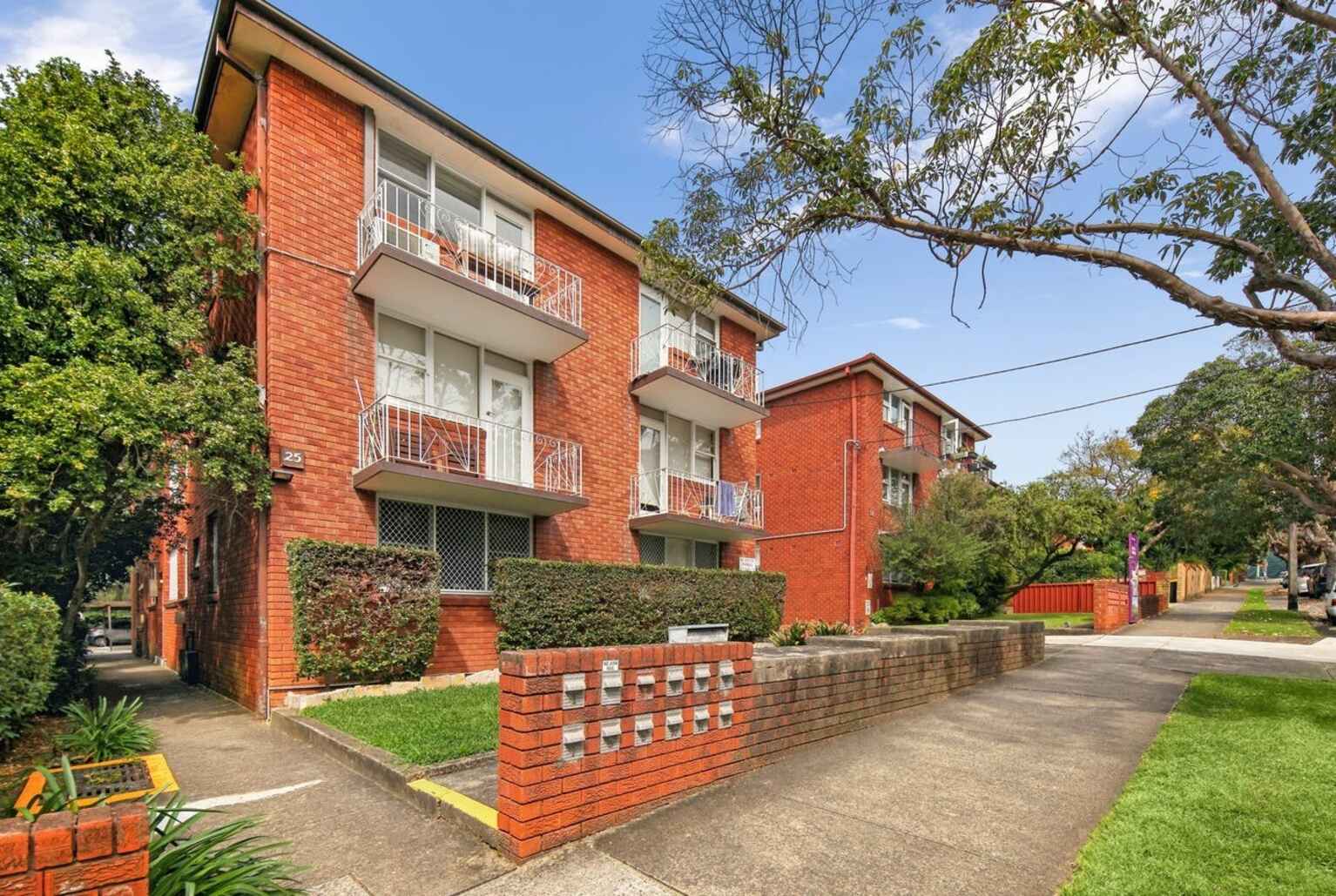 12/25 Orpington Street Ashfield