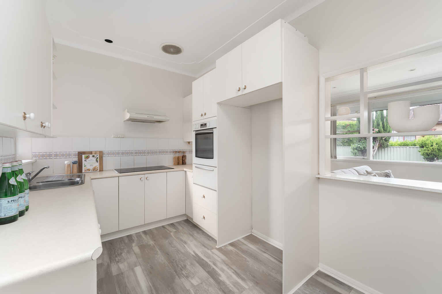 4/15 Solander Street Monterey