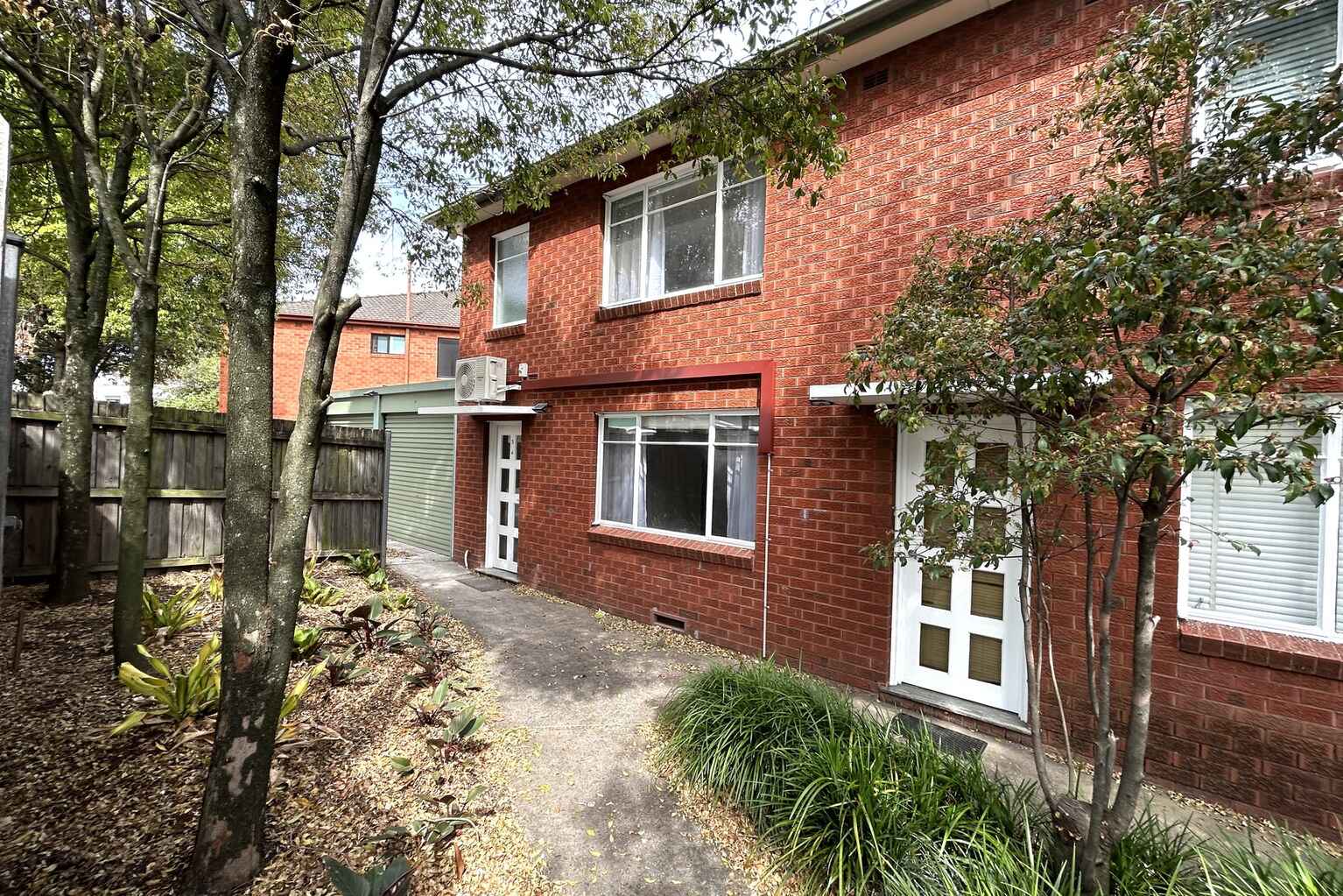 2/30 Broadarrow Road Narwee