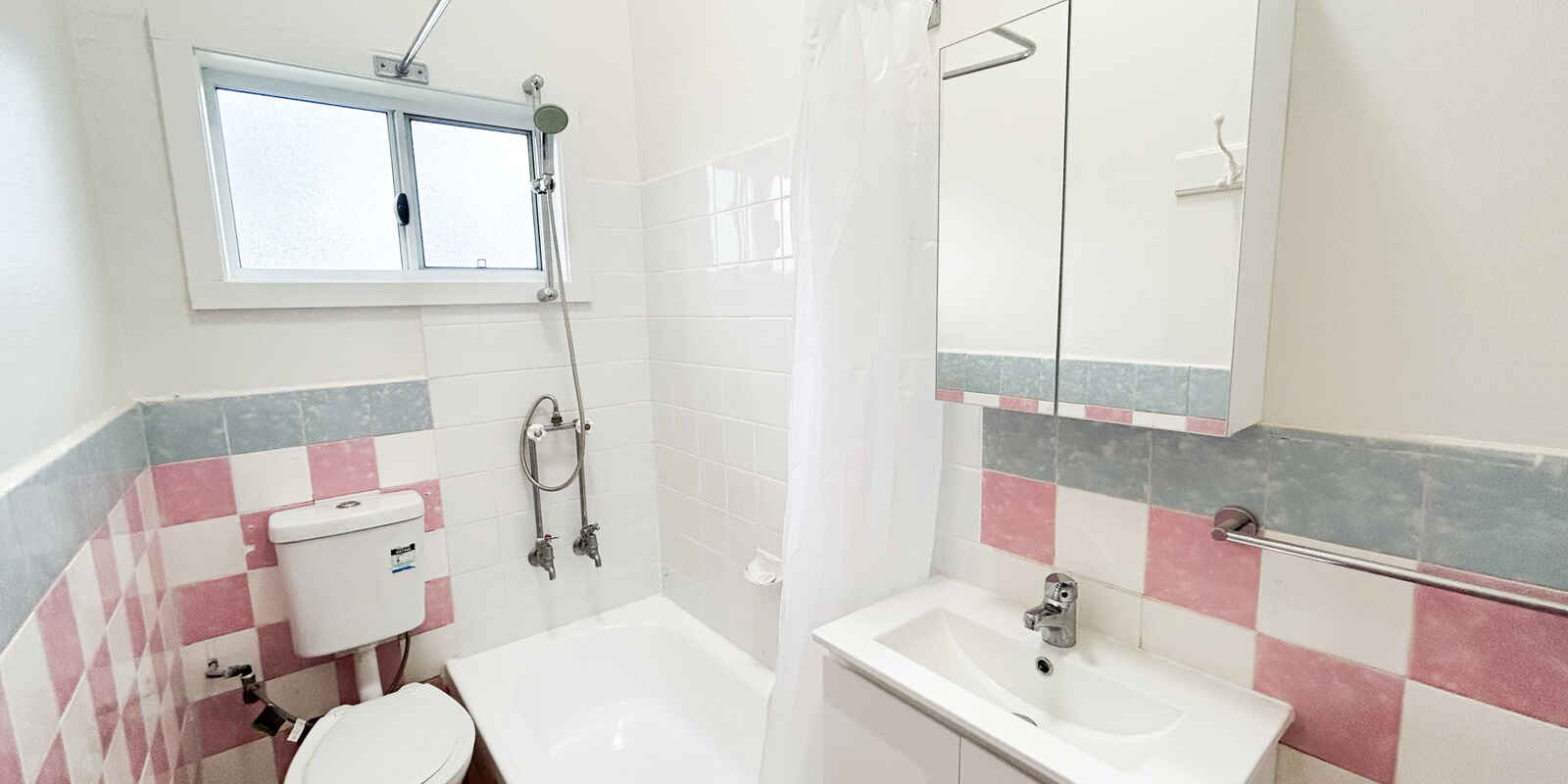 1/320 Annandale Street Annandale