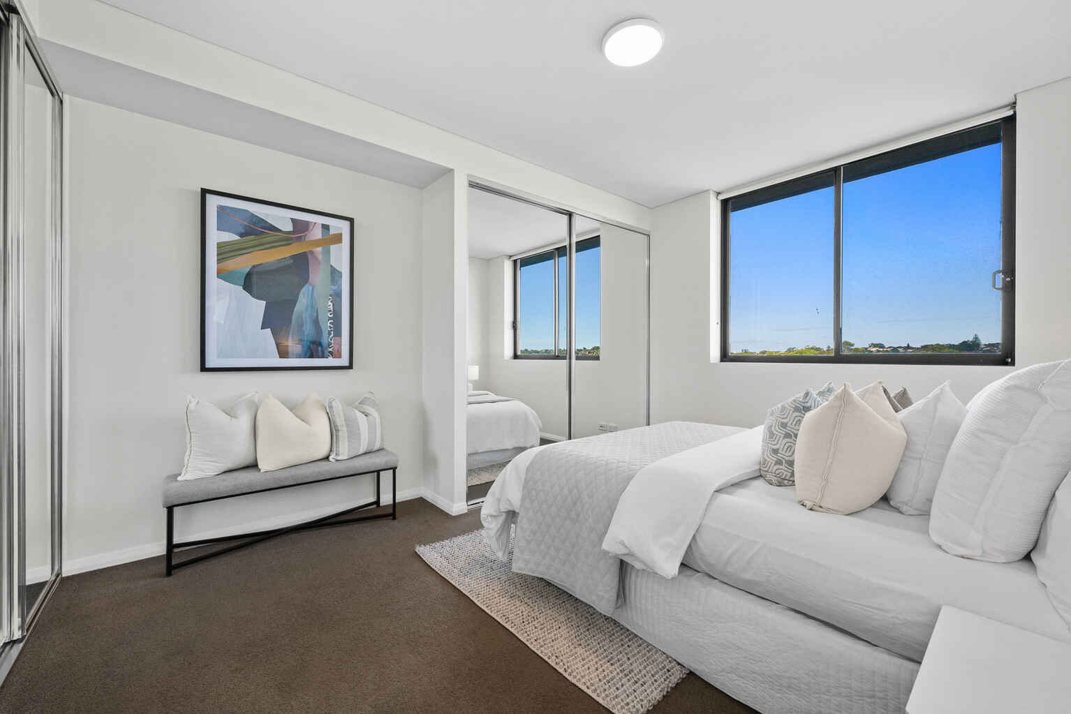 527/2E Charles Street Canterbury