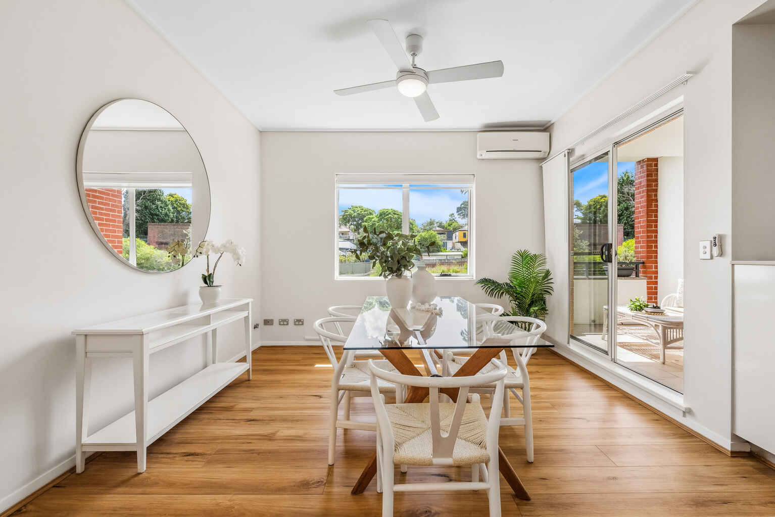 82/20 Close Street Canterbury 82/20 Close Street Canterbury