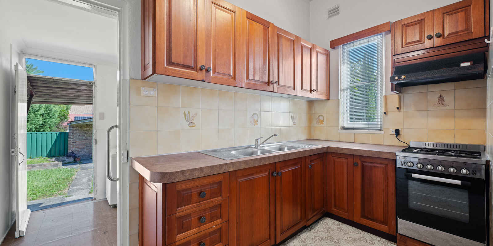 10 Unwin Street Canterbury