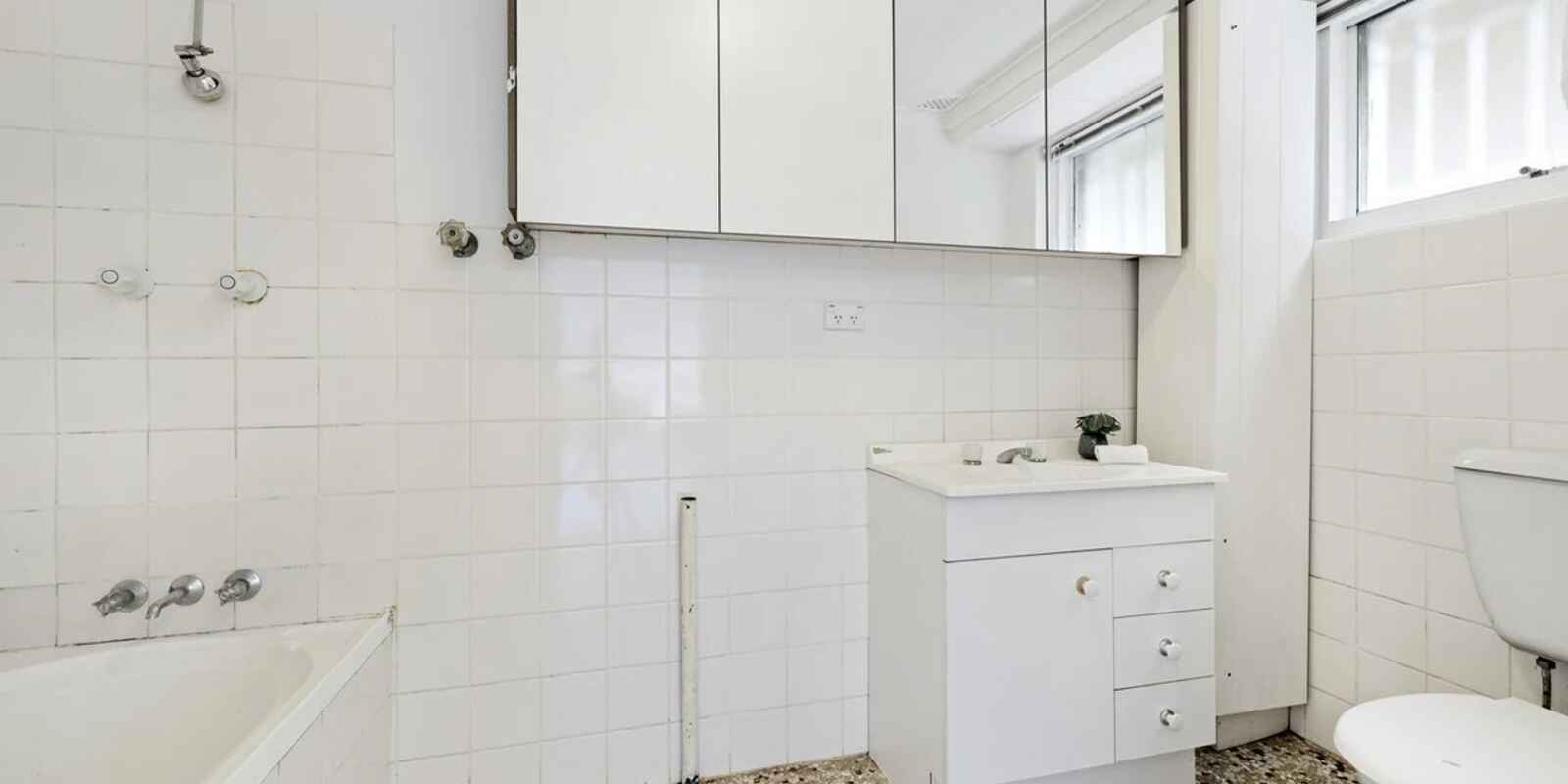 1/32 Tennent Parade Hurlstone Park