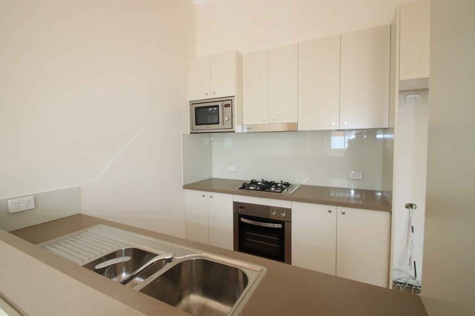 10/2 Metropolitan Road Enmore