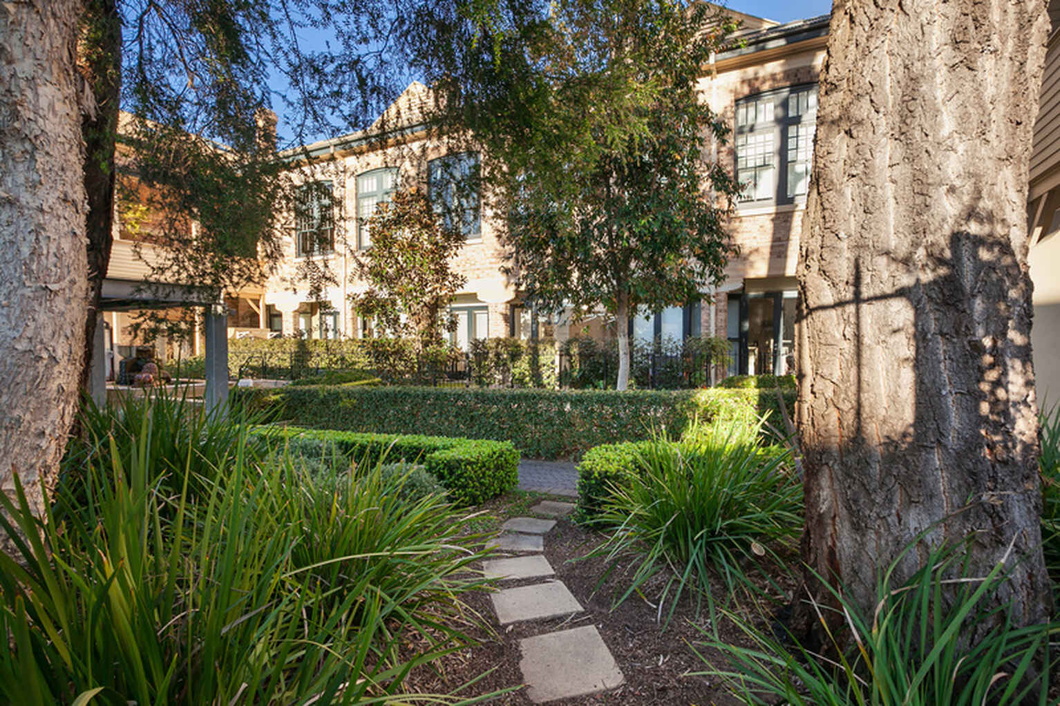 10/2 Metropolitan Road Enmore