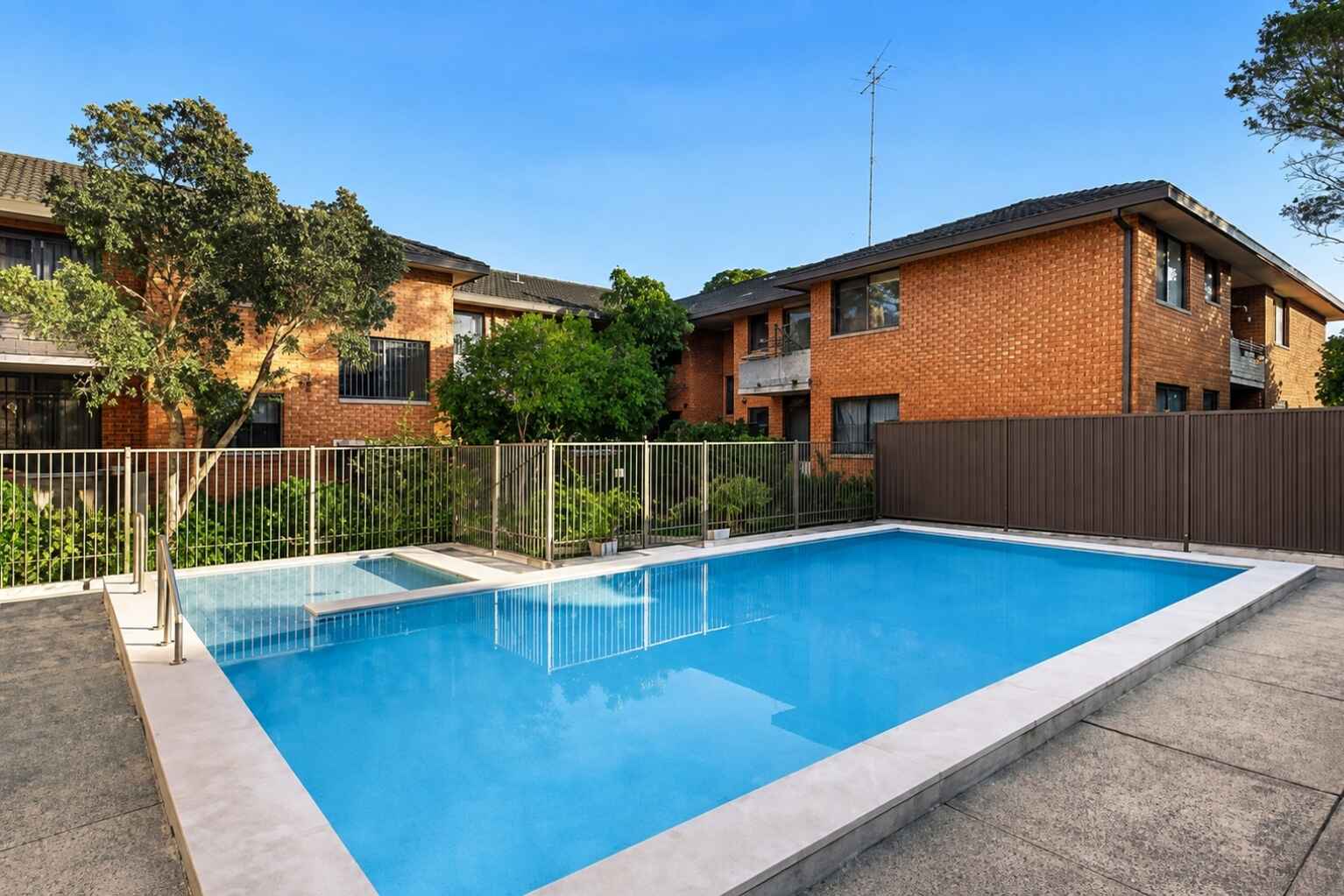 8/1-5 Myra Road Dulwich Hill