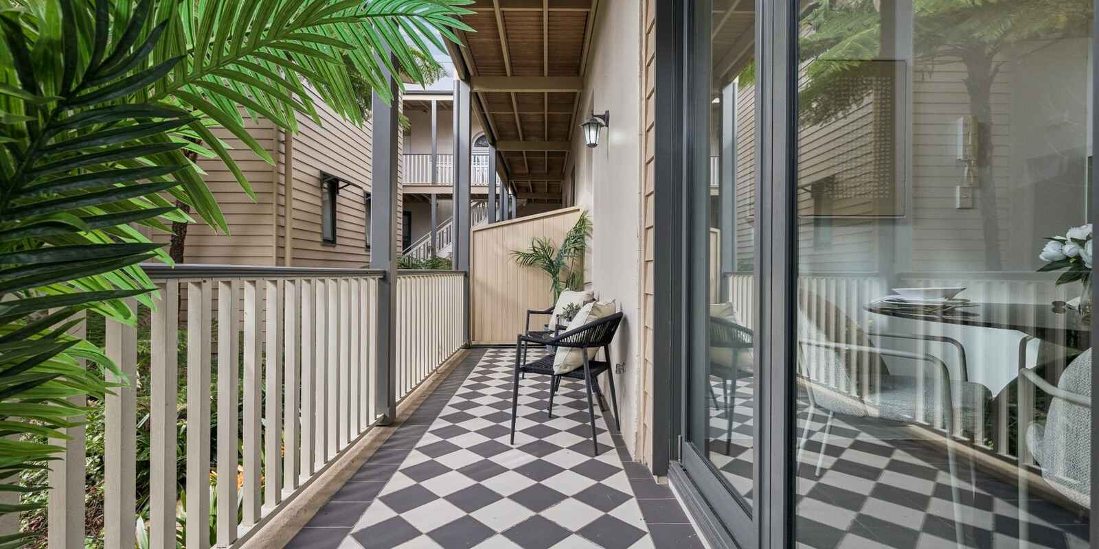 28/12 Leicester Street Marrickville
