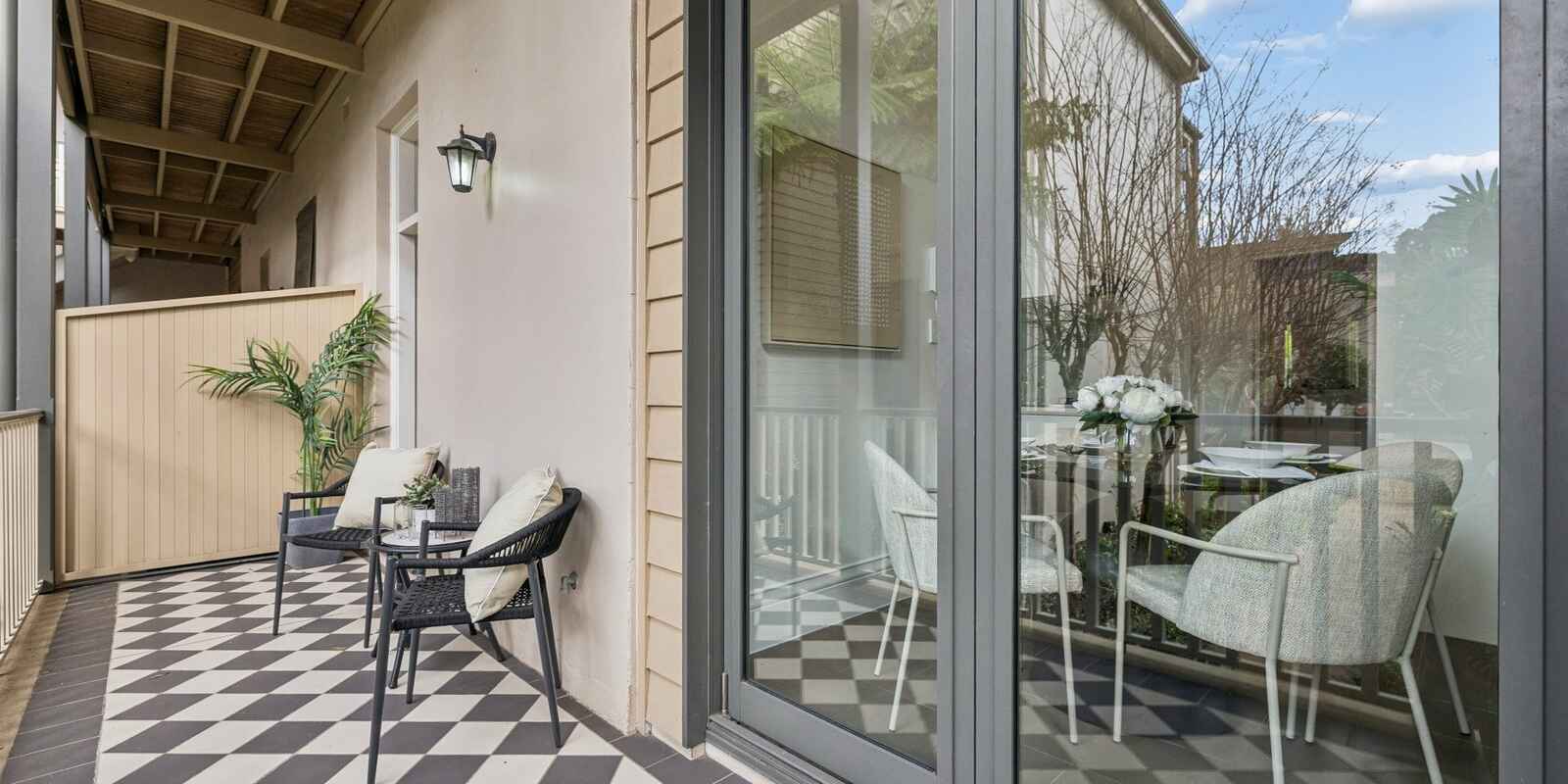 28/12 Leicester Street Marrickville